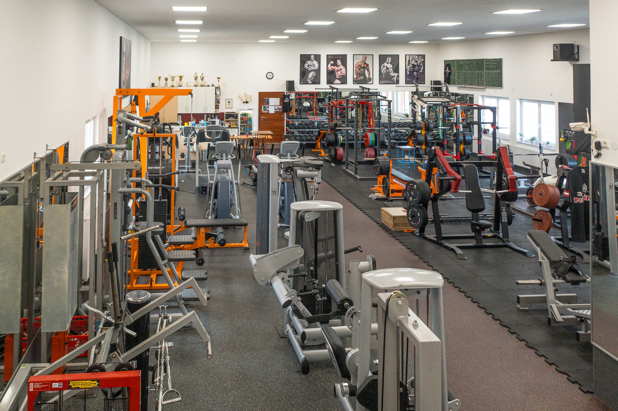 Indoorbereich vom Powermax Gym