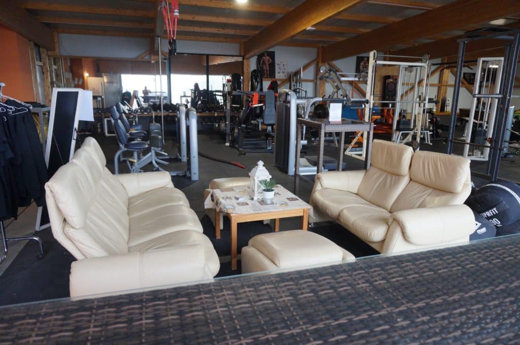 Outdoorbereich vom Fitnessstudio